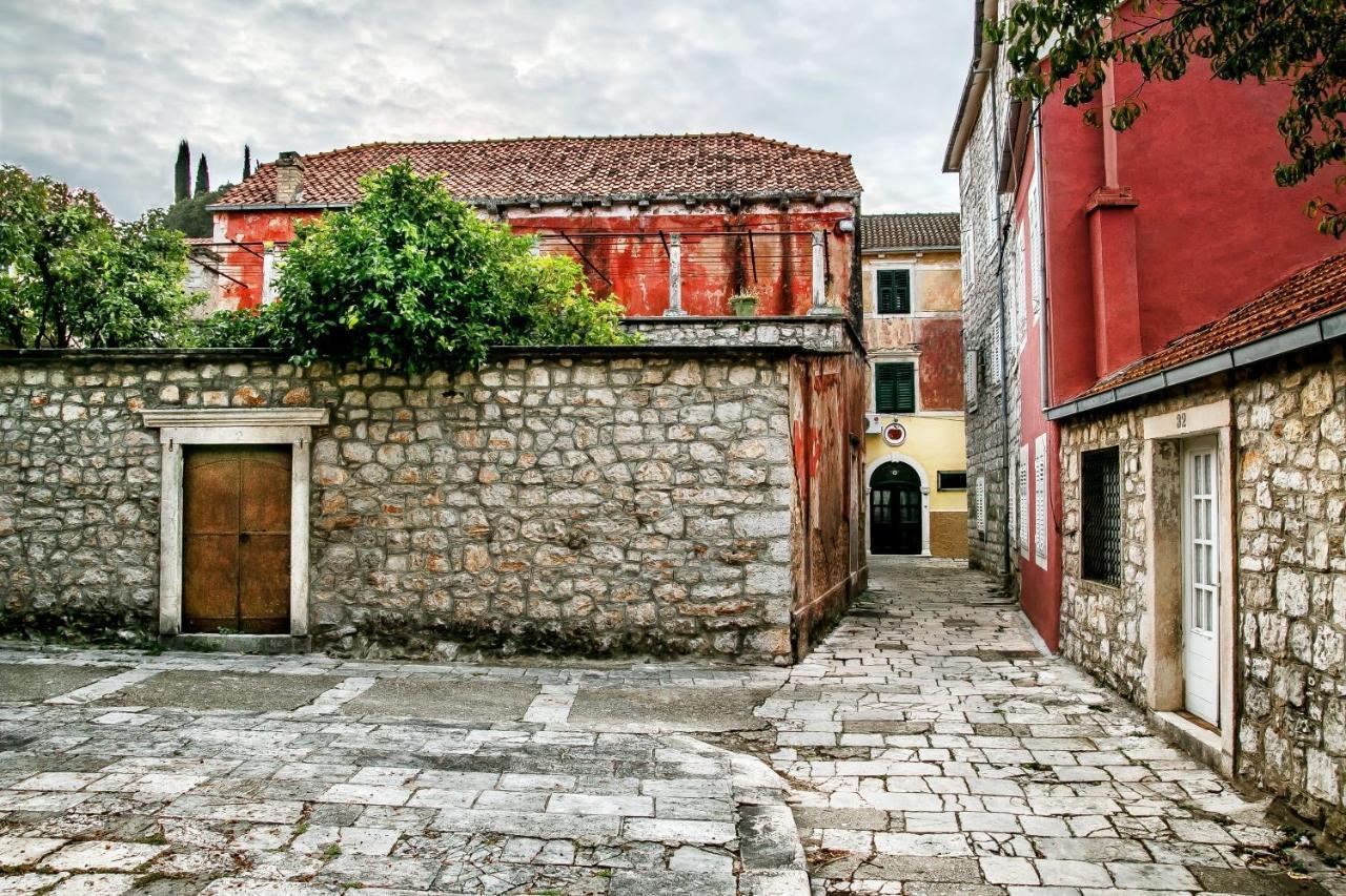 Hotel Faraon Trpanj Esterno foto