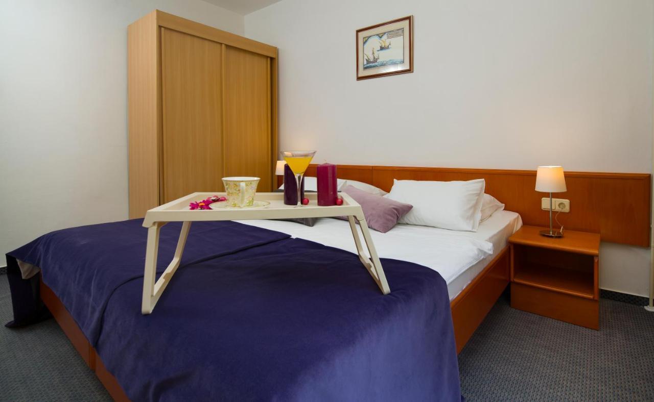 Hotel Faraon Trpanj Esterno foto