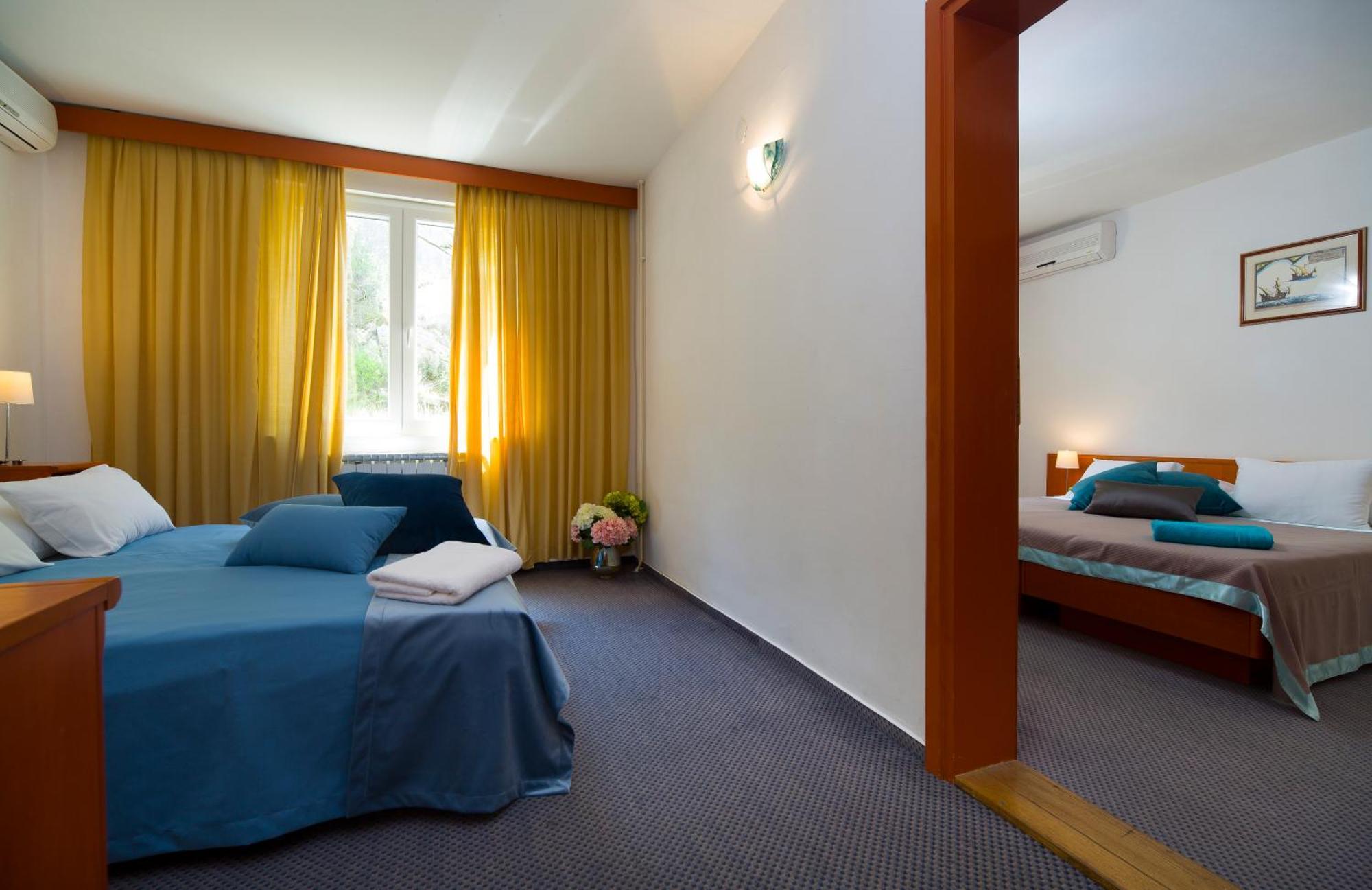 Hotel Faraon Trpanj Esterno foto